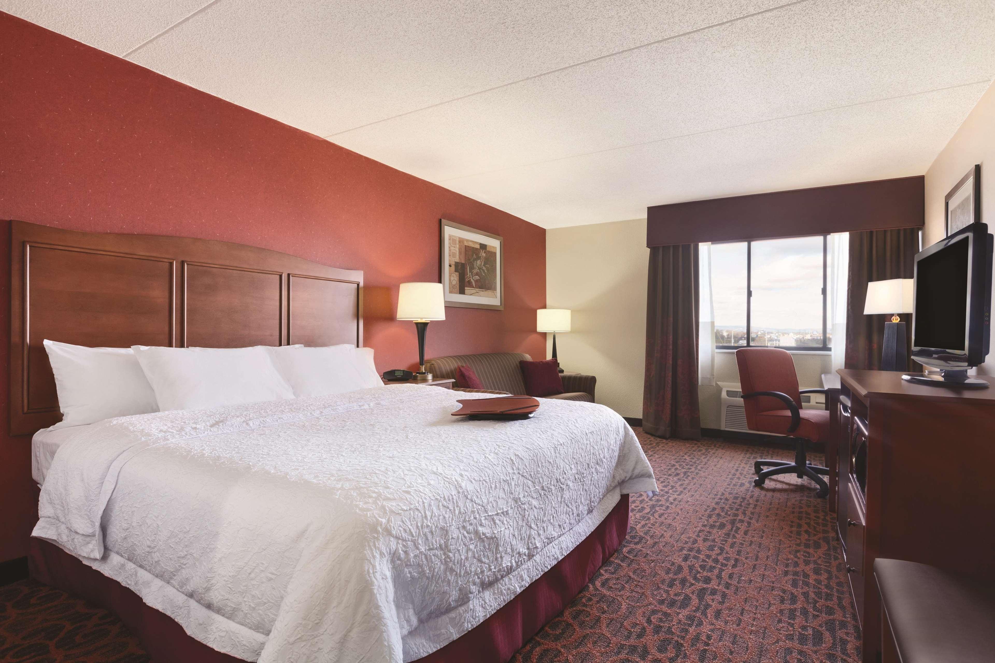 Hampton Inn Frederick Eksteriør bilde