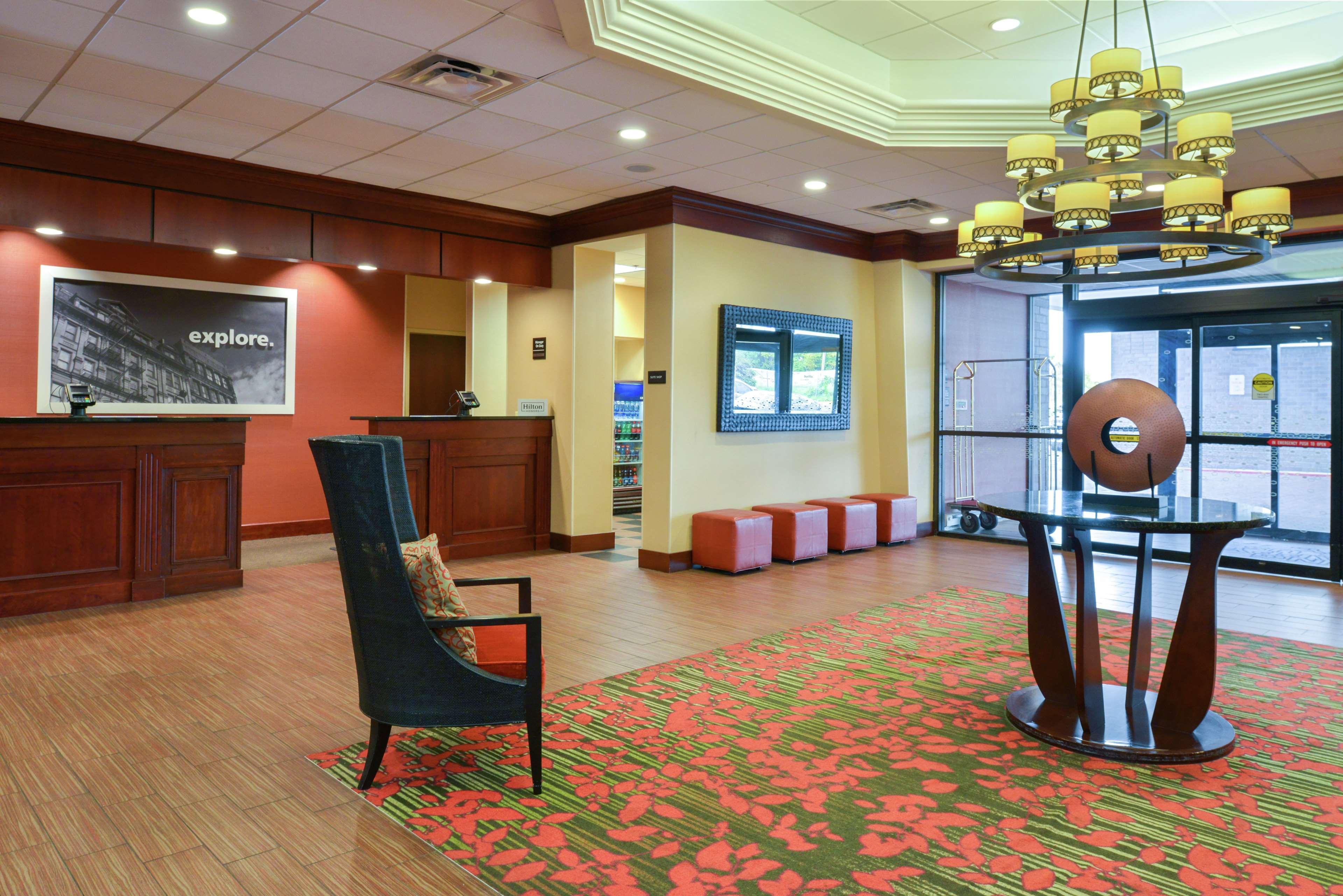 Hampton Inn Frederick Eksteriør bilde